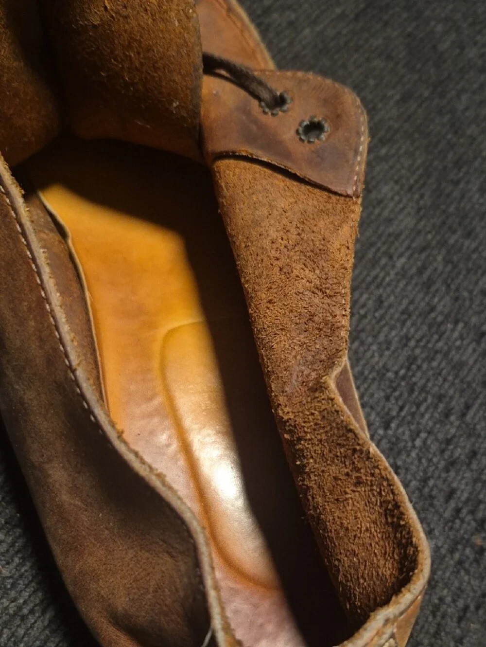 Clarks Men's Brown Leather Chukka Boots